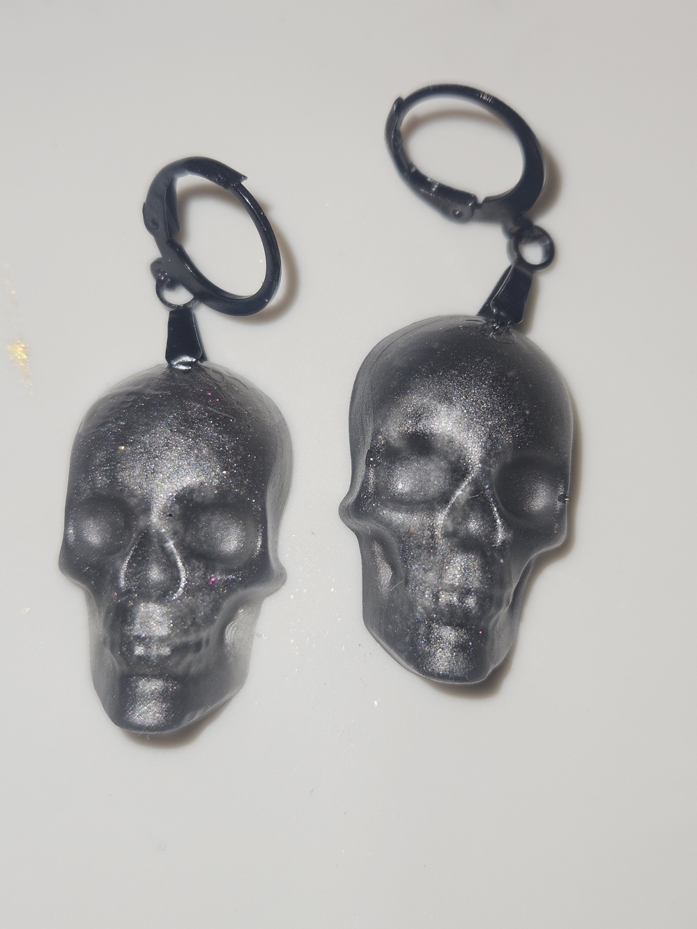 Skull Drop Earrings for Men - Metallic Black